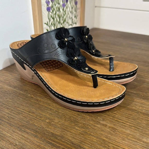 🎉 Elegant Black Women's Wedge Comfy Sandals - Picture 3 of 10